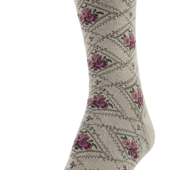 GOLDTOE Women's Floral Dress Crew Socks, 3 Pairs - Picture 4 of 8